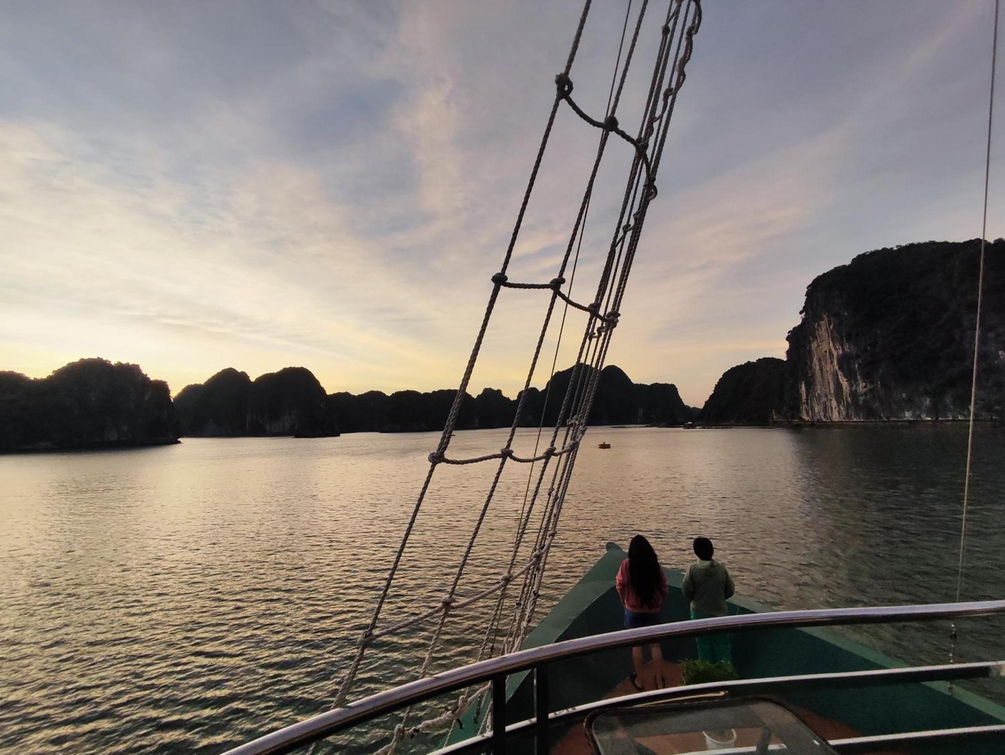 Готель Venezia Cruises Халонг Екстер'єр фото
