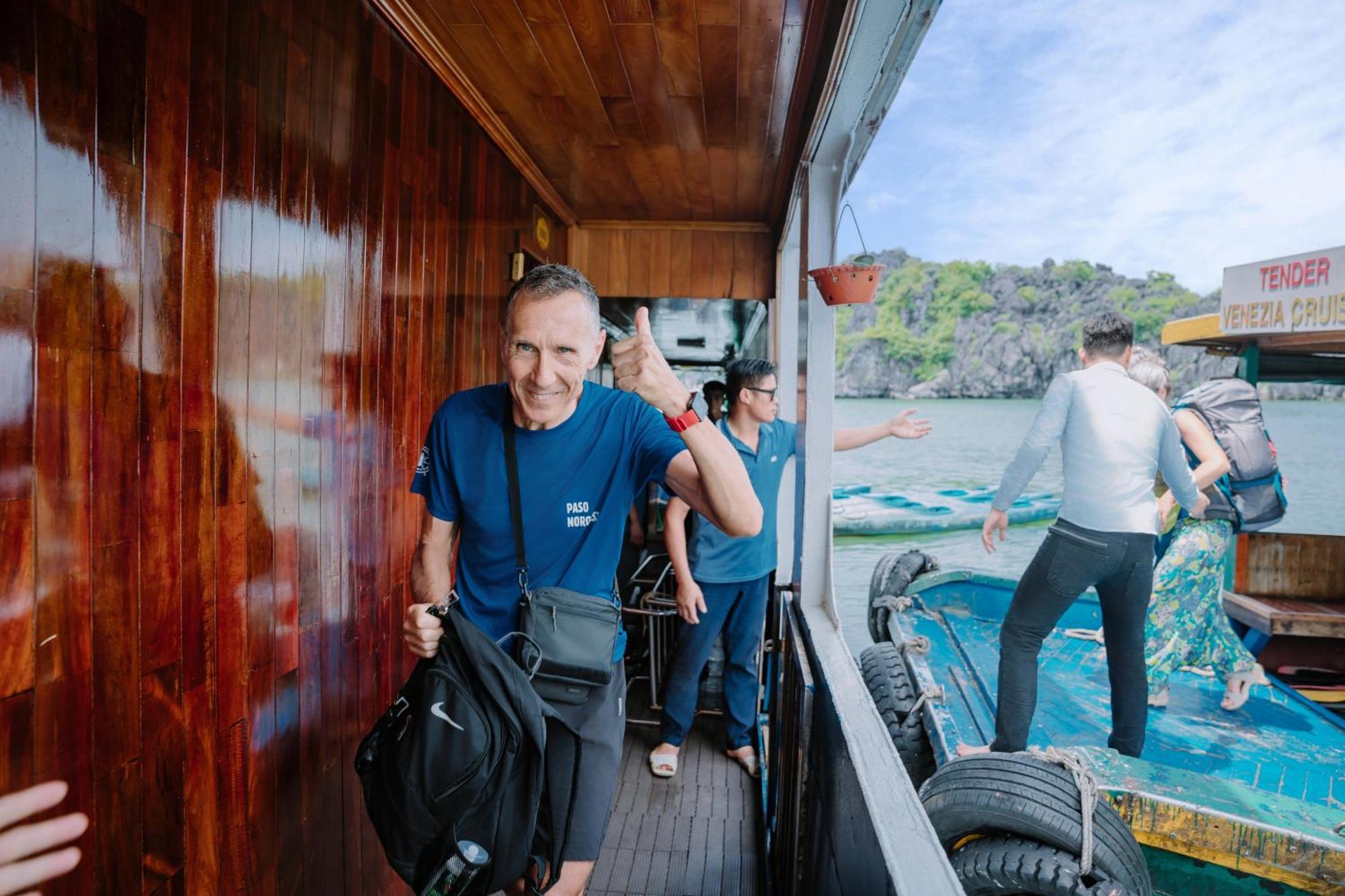 Готель Venezia Cruises Халонг Екстер'єр фото